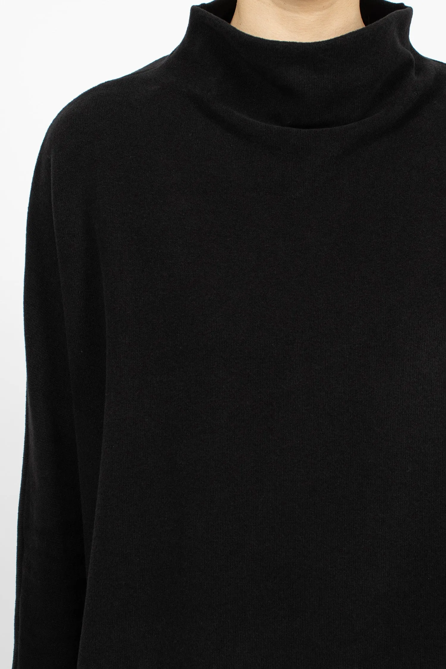 40_237 High Neck Jumper Black