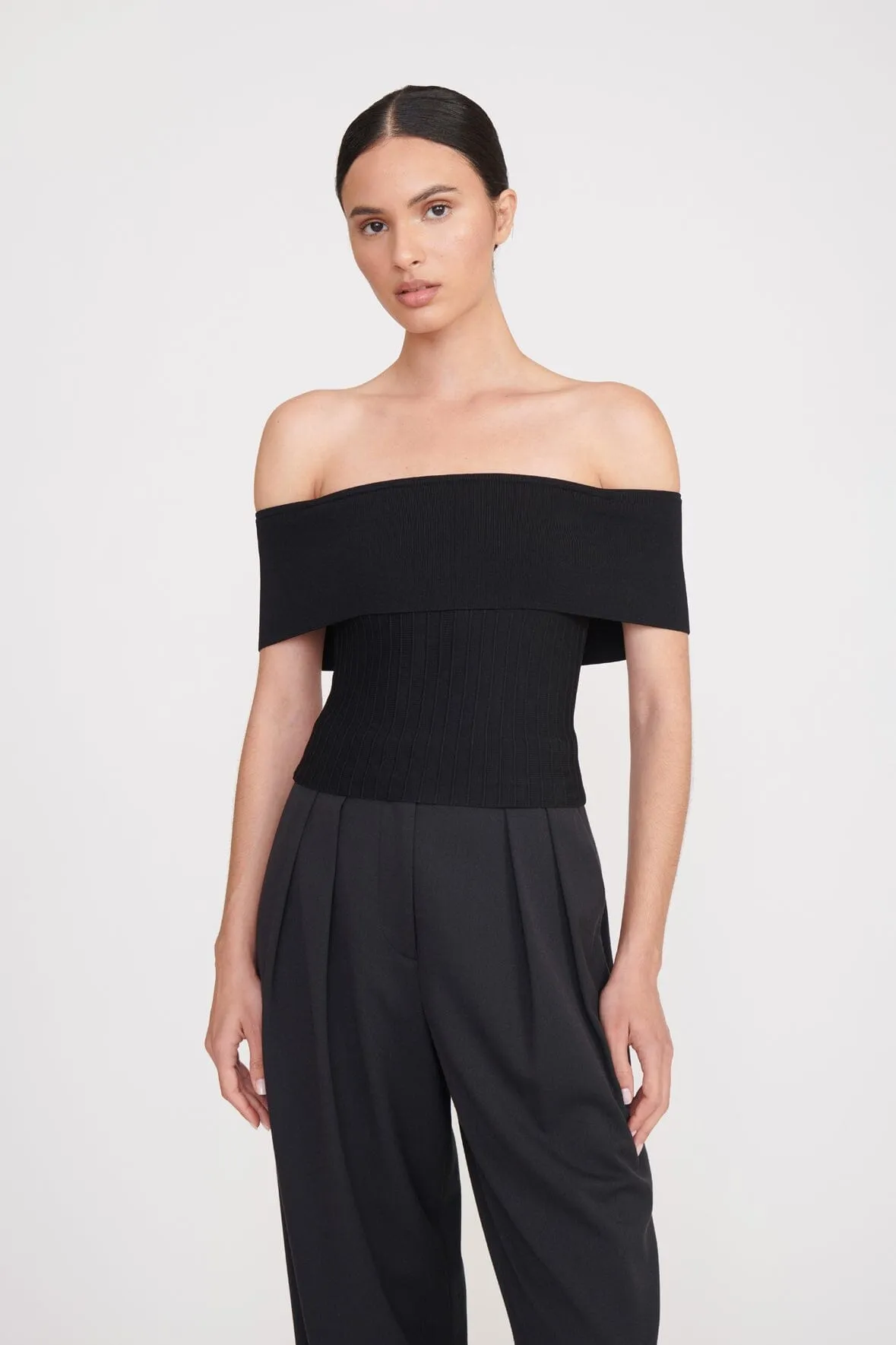 ARTISTRY TOP | BLACK