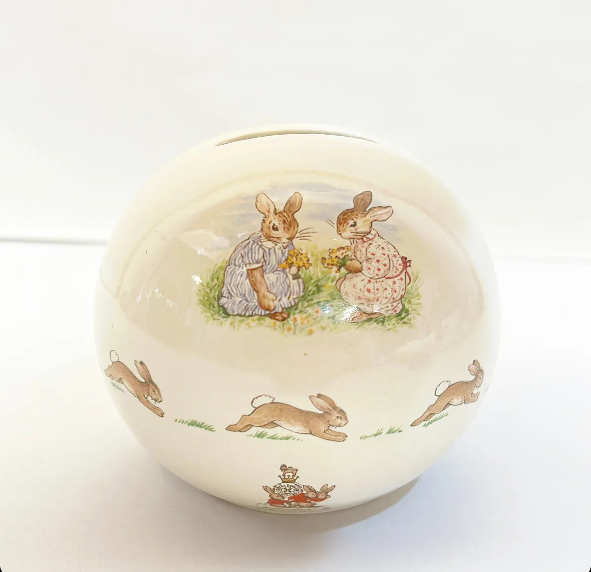 Beatrix potter vintage round Bunnykins coin