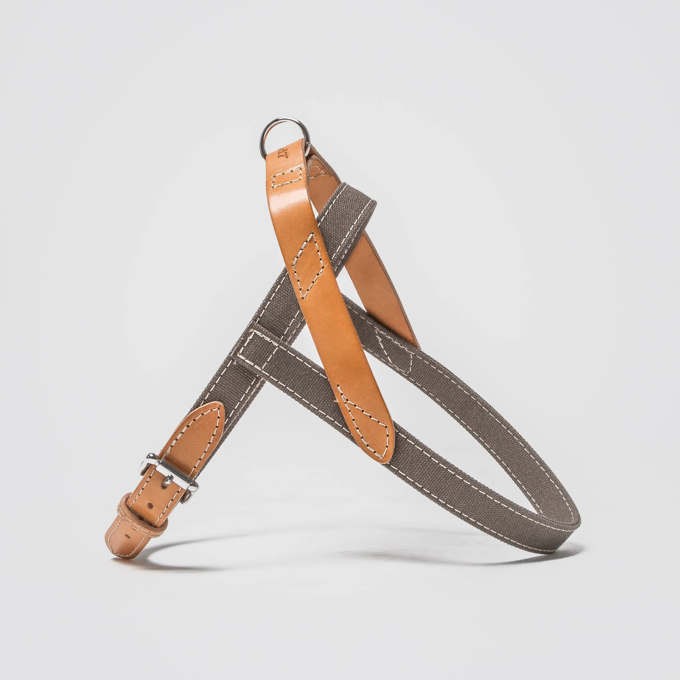 Cloud7: Tivoli Dog Harness in Canvas Leather, Greige