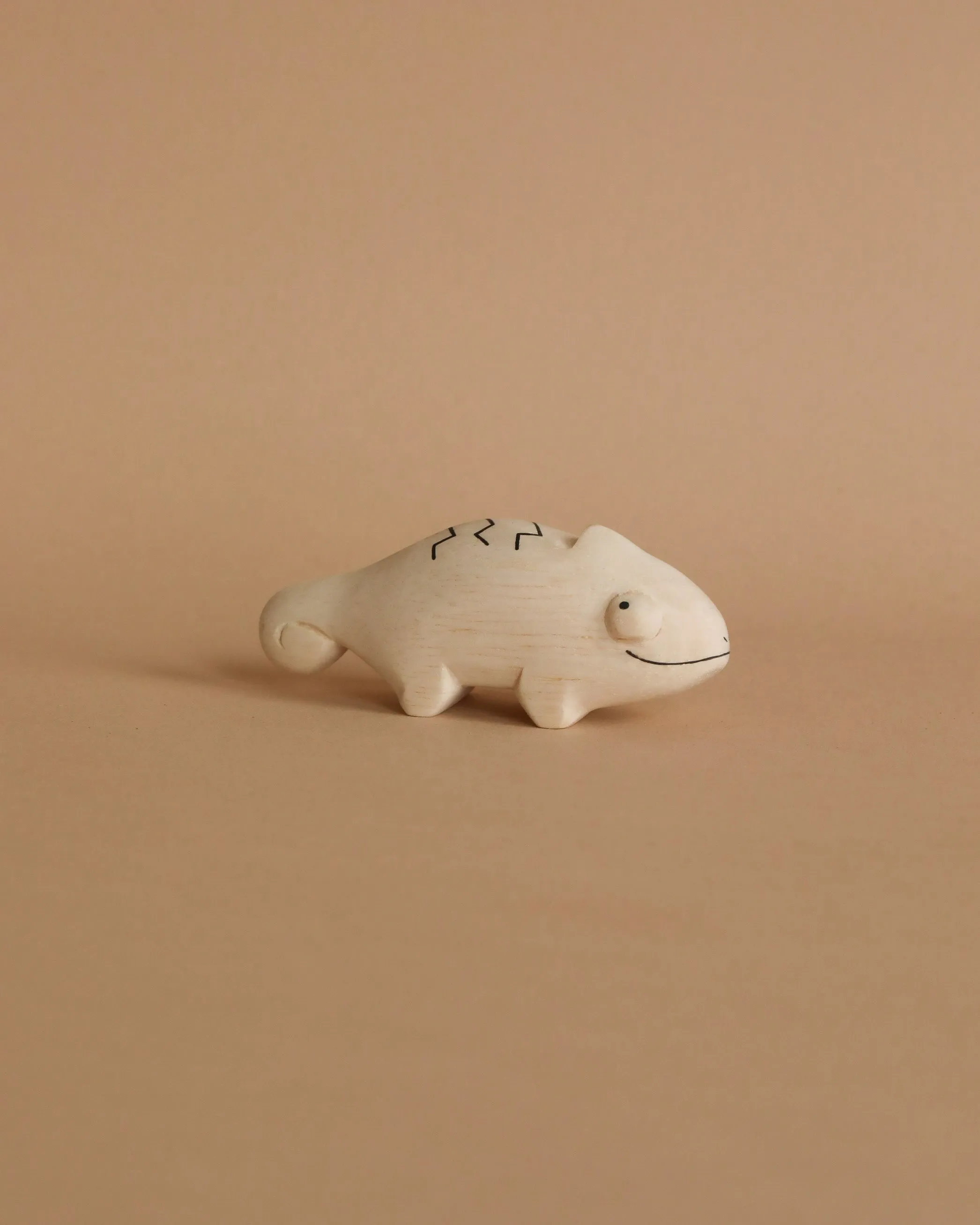 Handmade Tiny Wooden Animals - Chameleon