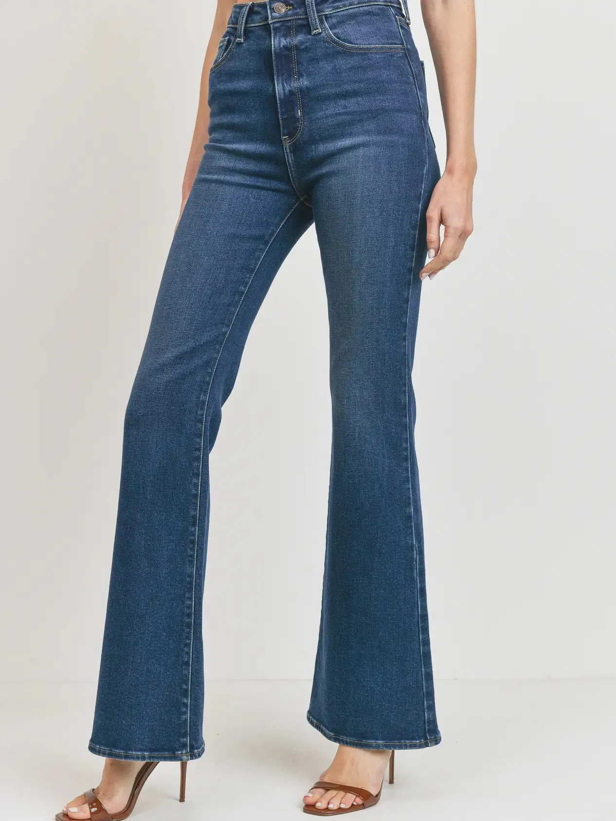 High Rise - Clean Bell Bottom Jeans