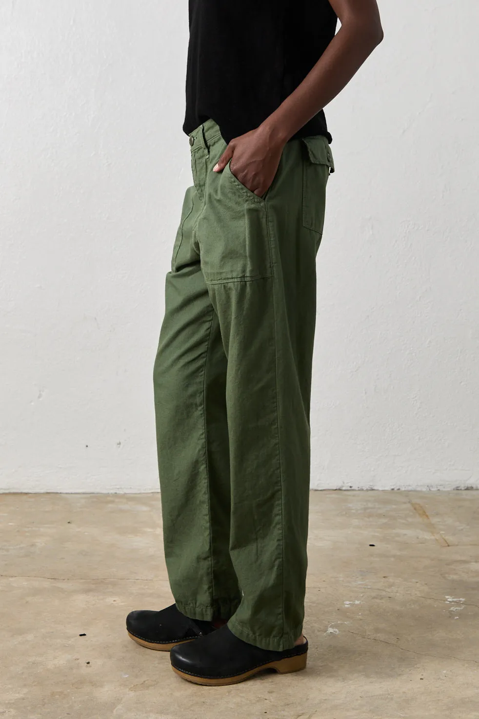 KENNEDY TROUSER / OLIVE