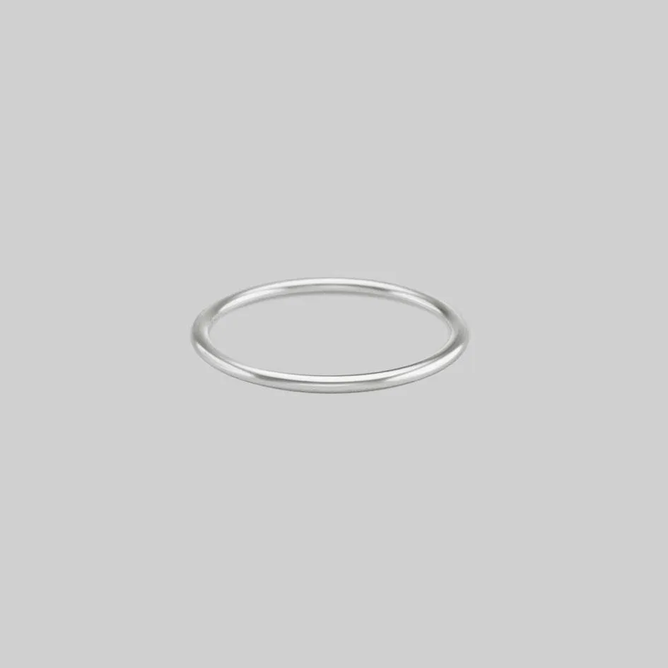 SABIHA. Sterling Silver Knuckle Ring