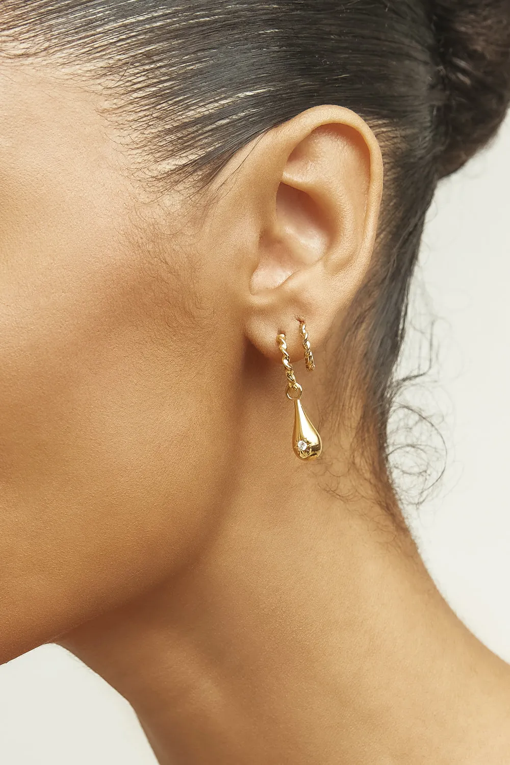 Tear Drop Twist Sleeper Earrings Clear